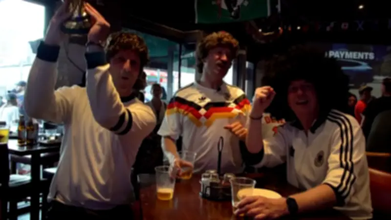 Deutsche Fans in Boston feiern vor Paraguay-Spiel: Euphorie pur