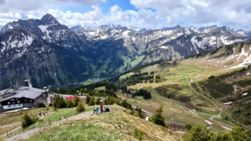 Deutscher Wanderer (59) stirbt bei Absturz im Kleinwalsertal