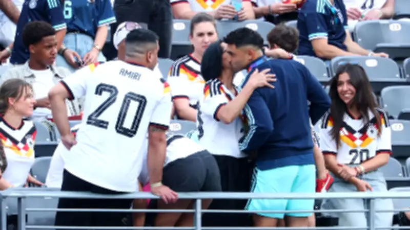 DFB-Pleite: Beobachtung auf der Tribüne nach Abpfiff sorgt für Aufsehen