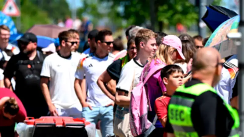 DFB-Stars in der Kritik: Fehlt die Nähe zu den Fans?