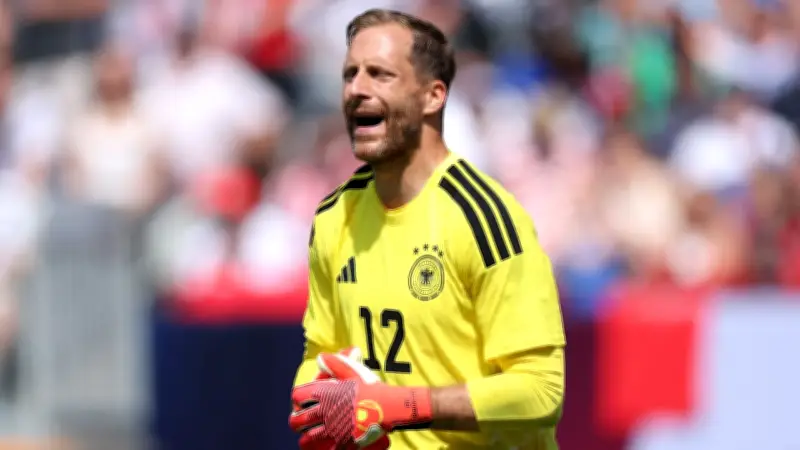 DFB-Stars rufen zu Blutspenden auf: Baumann und Rüdiger dabei