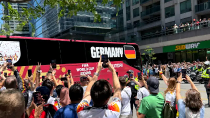 DFB-Team auf dem Weg: Heißes WM-Duell gegen Elfenbeinküste