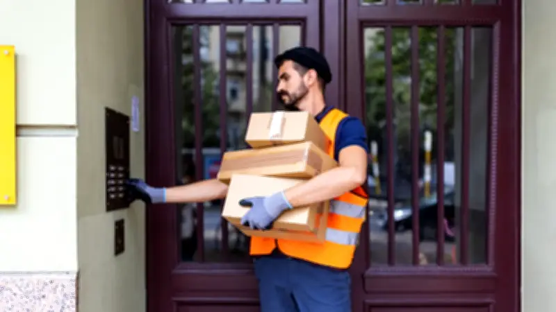 DHL erweitert Bezahloptionen: Kartenzahlung bei Paketzustellung ab Juli 2026