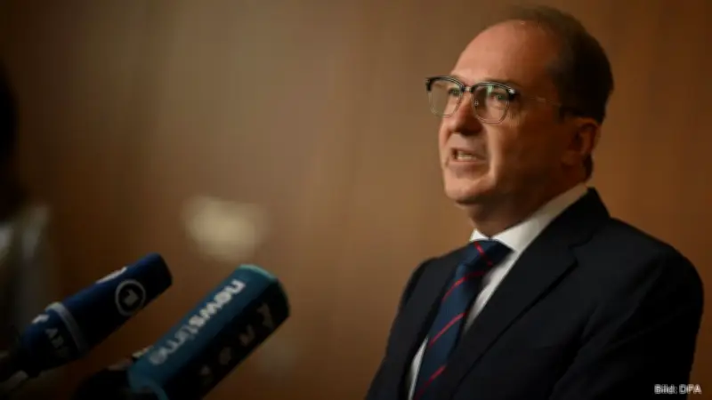Dobrindt: EU-Entscheidung zu Abschiebezentren ist Meilenstein