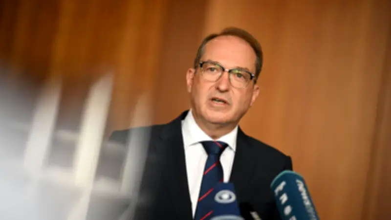 Dobrindt will Ende des Schutzstatus für ukrainische Männer