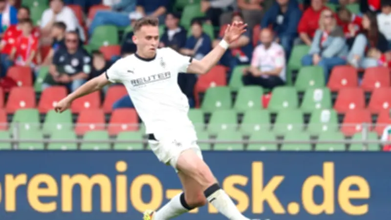 Doppelabgang bei Gladbach: Urbich und Fukuda verlassen Verein