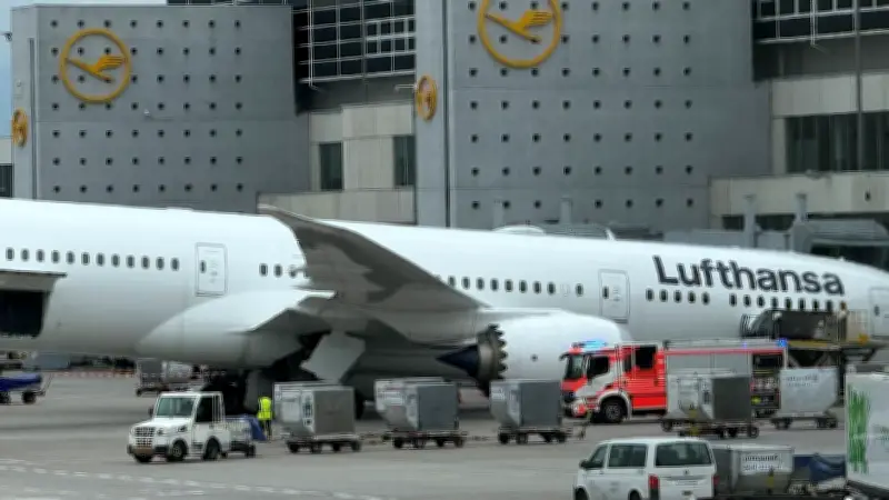 Dreamliner-Fahrwerk am Frankfurter Flughafen eingeknickt – Verletzte