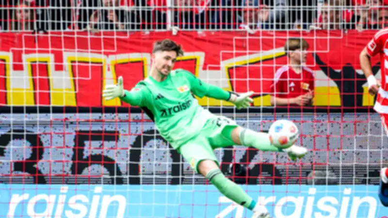 Dreikampf ums Union-Tor: Wer wird Lustrinellis Nummer 1?