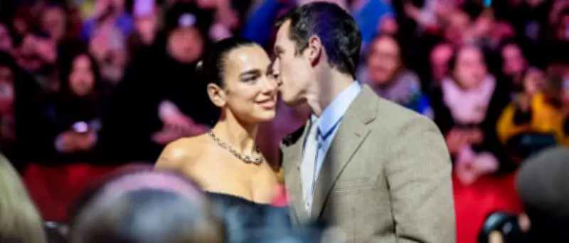 Dua Lipa und Callum Turner: Promi-Hochzeit in Palermo sorgt für Ärger