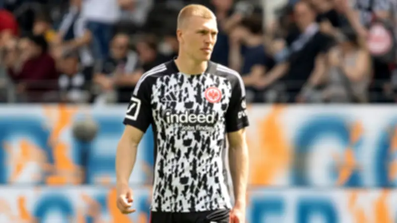 Eintracht Frankfurt: Rasmus Kristensen wechselt zu FC Midtjylland