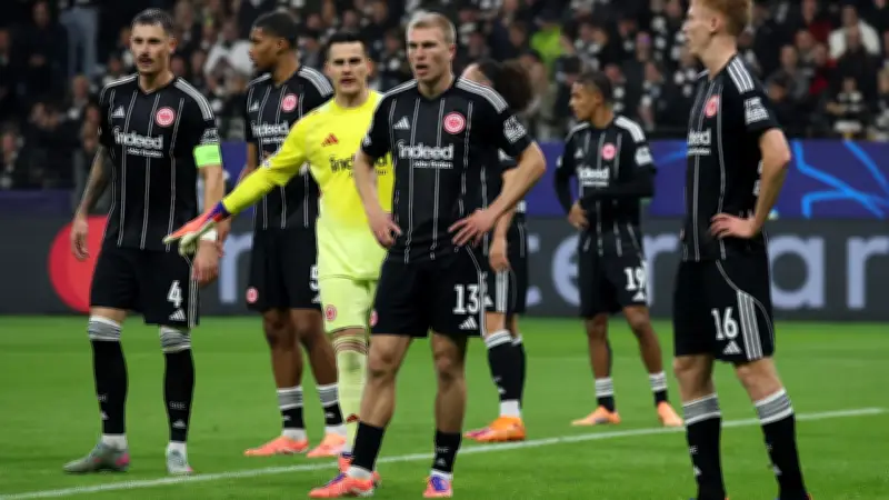 Eintracht Frankfurt: Wechsel-Hammer um Anführer – Er ist schon fast weg