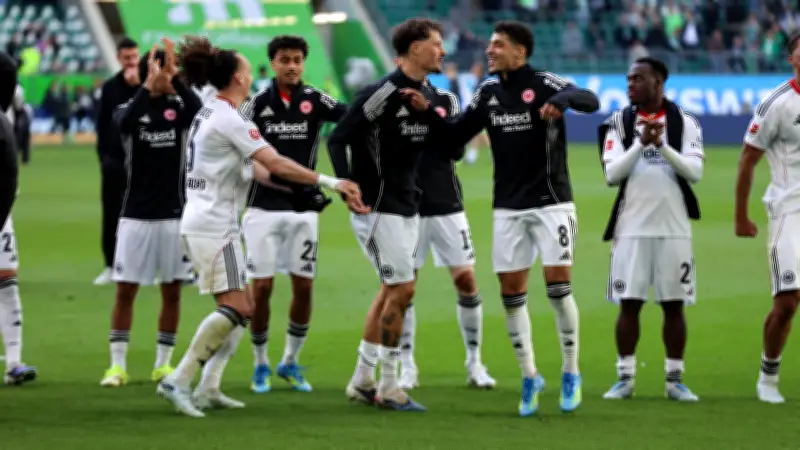 Eintracht-Star wechselt Berater: Steht Abgang bevor?