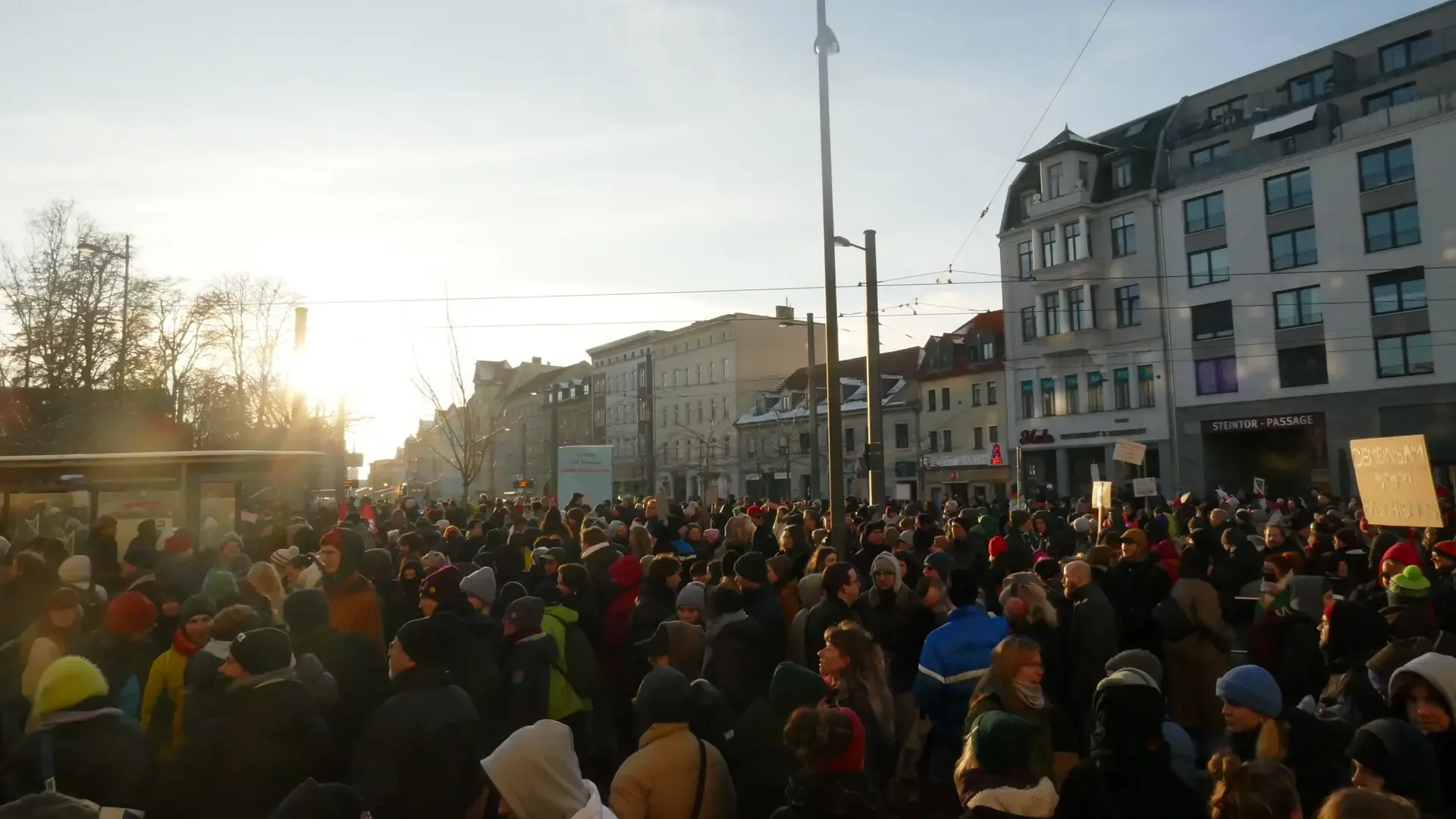 Omas gegen Rechts in Halle: Warum der Protest gegen Rechtsextremismus jetzt wächst