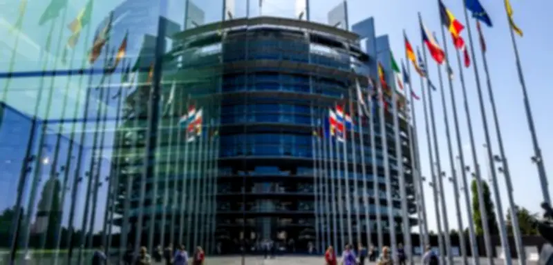 EU-Parlament billigt Handelsdeal mit USA – Zölle fallen bald
