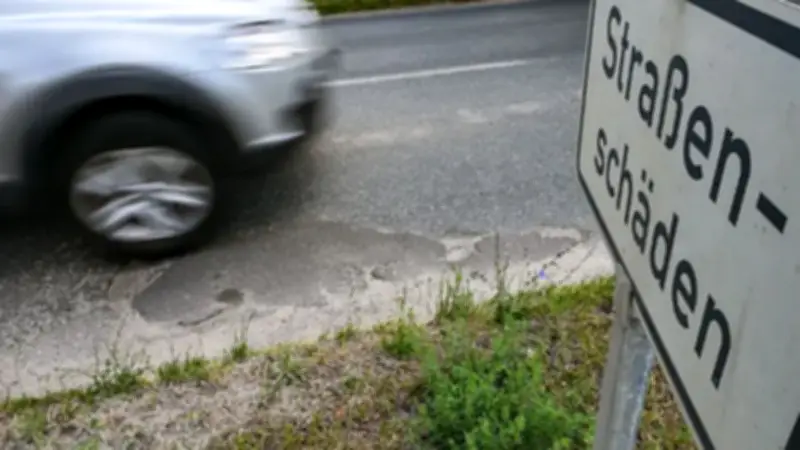 Fast die Hälfte der Landesstraßen in Brandenburg in sehr schlechtem Zustand