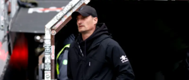 FC St. Pauli trennt sich nach Abstieg von Trainer Alexander Blessin