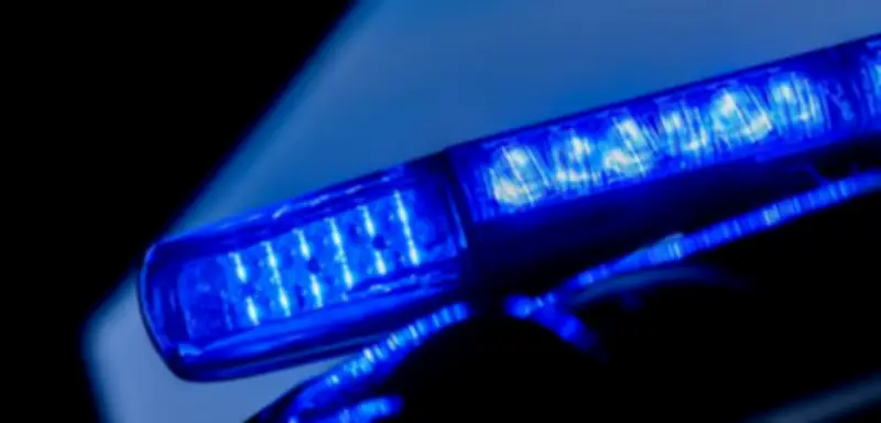 Feuerwehr rettet 16-Jährigen aus Packstation in Chemnitz