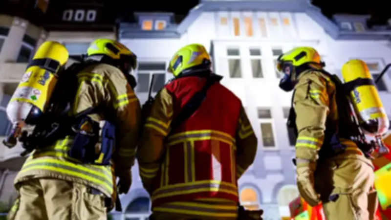 Fünf Verletzte bei Wohnhausbrand in Hannover