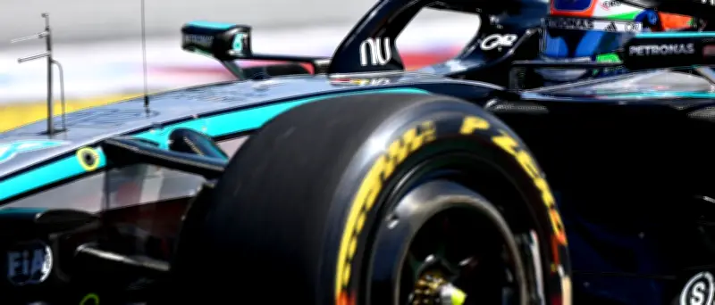 Formel 1 in Spielberg: Antonelli dominiert Training, Verstappen mit Problemen