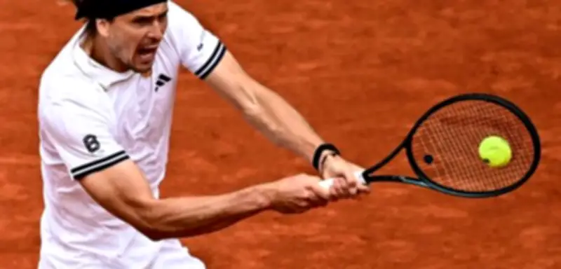 French Open: Zverev erreicht Viertelfinale trotz schwachem Start