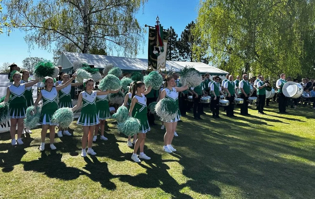 Frühlingsfest in Schweinitz begeistert Gemeinschaft