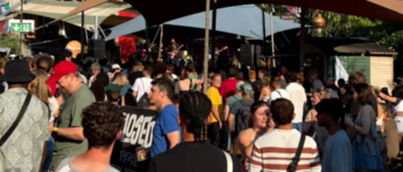 Fête de la Musique 2024 in Berlin: Stimmung trotz Unwetter ausgelassen