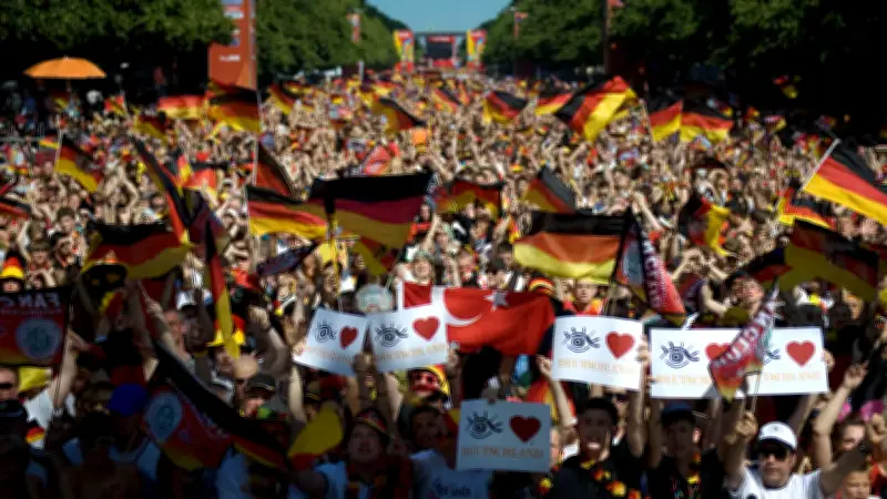 Fußball-WM 2026: Diese Apps und Angebote müssen Fans kennen