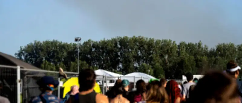 Fusion-Festival in Lärz wegen Waldbrand evakuiert – tausende Besucher in Sicherheit