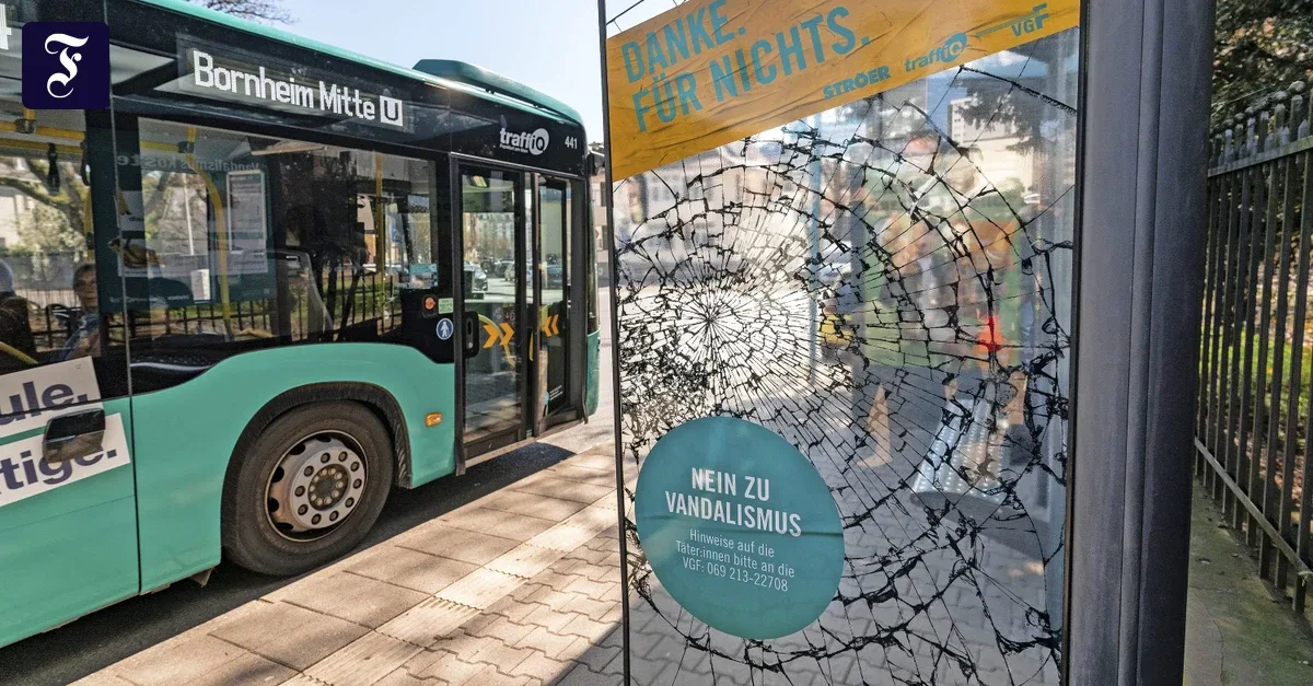 Frankfurter Kampagne gegen Vandalismus: Eine Glasscheibe kostet 523 Portionen Pommes