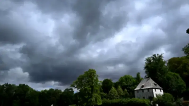 Gewitter und Schauer zum Wochenende in Thüringen erwartet