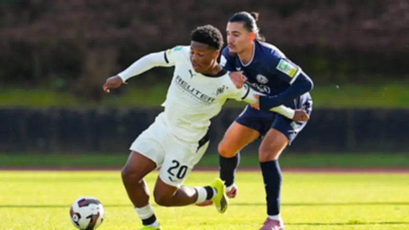 Gladbach bindet Josiah Uwakhonye bis 2029 – nächster Top-Juwel unter Vertrag