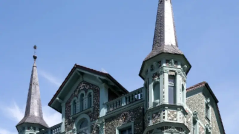 Glasscherbenvilla in Passau: Einzigartiges Bauwerk mit bunter Fassade