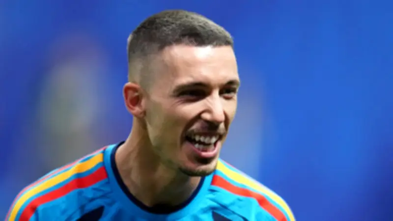 Grimaldo-Wechsel zu Atlético Madrid perfekt: 22 + 3 Mio. Euro Ablöse