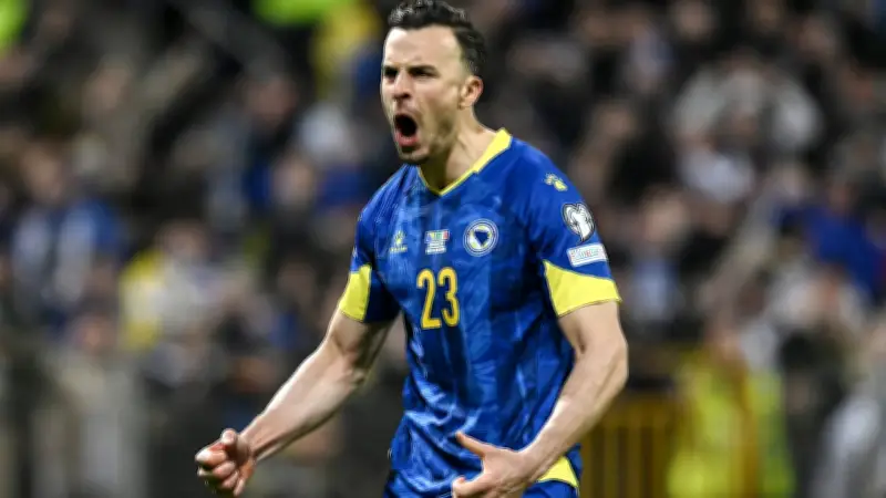 Haarriss im Knöchel: Tabakovic hofft auf WM-Comeback gegen Gladbach-Kumpel