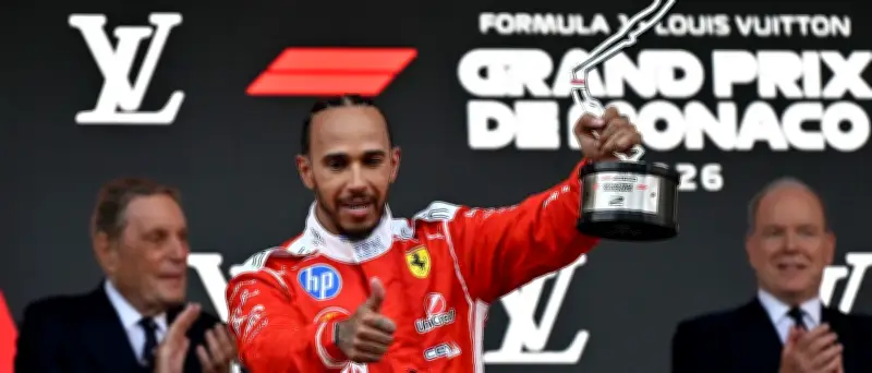 Hamilton spürt Ferrari-Liebe: Glück mit Kardashian in Monaco