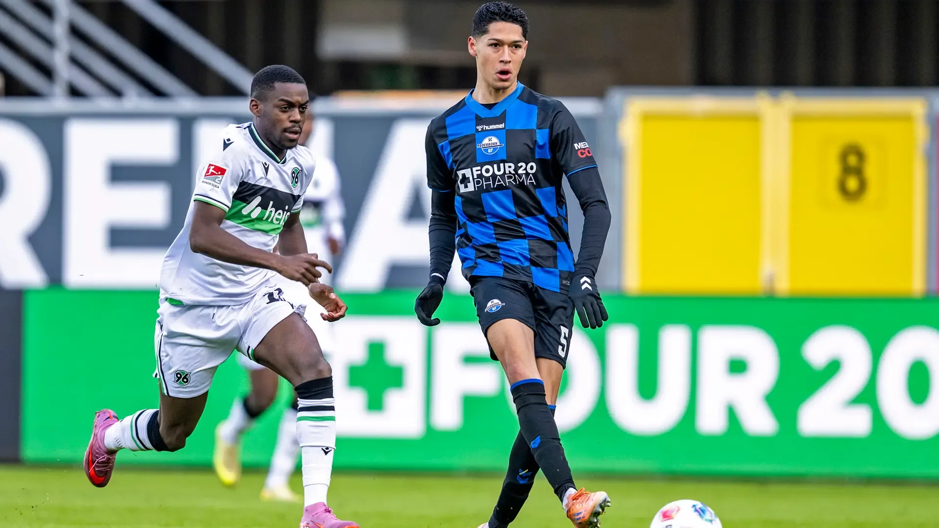 Hannover 96 empfängt Paderborn im Aufstiegskampf vor 49.000 Fans