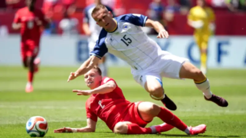 Harte Szenen: Kanadas EM-Spiel gegen Bosnien eskaliert