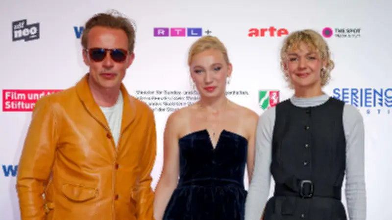 Helena Zengel wird 18: Hollywood-Star feiert auf Serien-Premiere