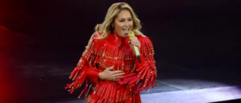 Helene Fischer in Berlin: 90.000 Fans feiern Schlagerqueen im Olympiastadion