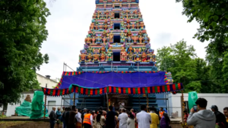 Hindu-Tempel in Berlin Neukölln nach über 20 Jahren eröffnet