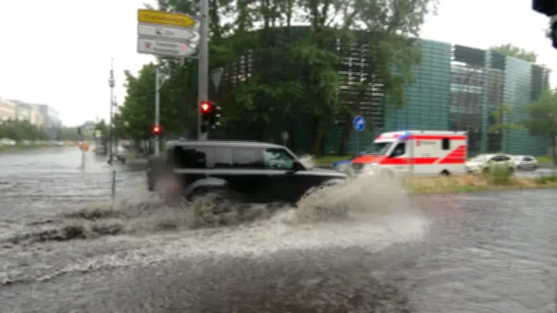 Hitze in Berlin: Nach Unwettern steigen Temperaturen auf 30 Grad
