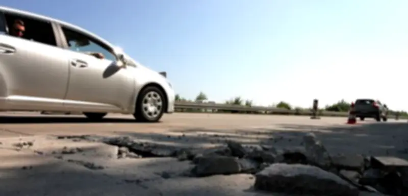 Hitzestress auf Deutschlands Straßen: Beton platzt, Asphalt weicht auf