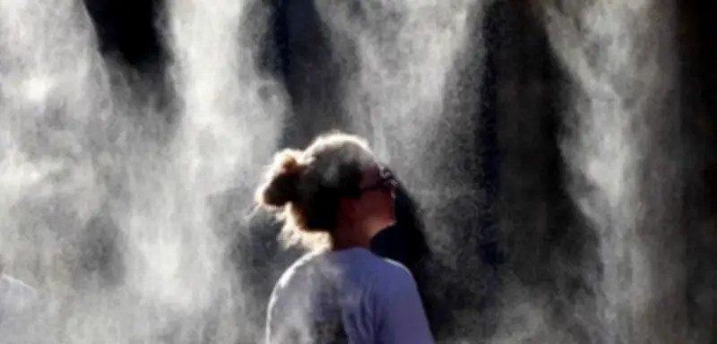Hitzewelle in Europa: Höchste Warnstufen und Rekordtemperaturen