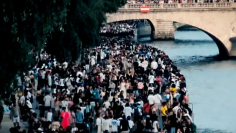 Hitzewelle und Festival-Chaos: Paris im Ausnahmezustand