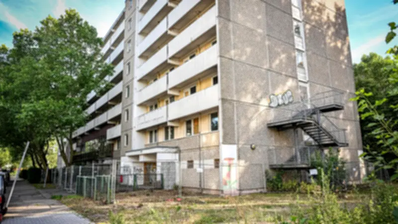 Howoge plant 91 Wohnungen in verlassenem Bürogebäude in Neu-Hohenschönhausen