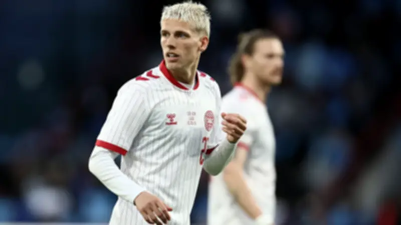 HSV: Albert Grønbaek unterschreibt bis 2030 – Costa reiste nach Dänemark