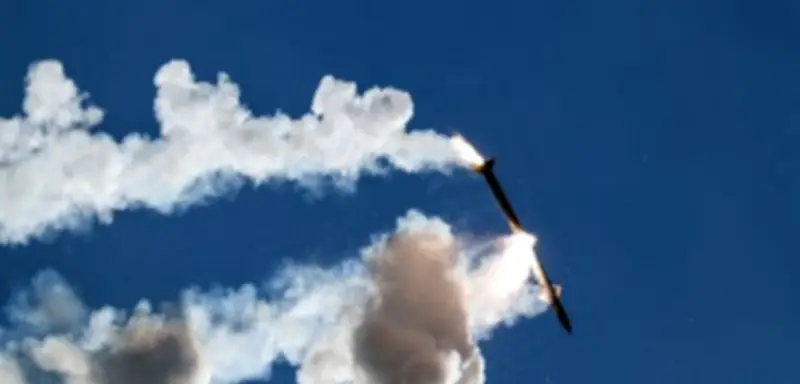 Iran feuert Raketen auf Israel – erste Angriffe seit April