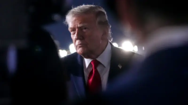 Iran-Krieg: US-Vergeltungsschläge begonnen – Trump droht Iran