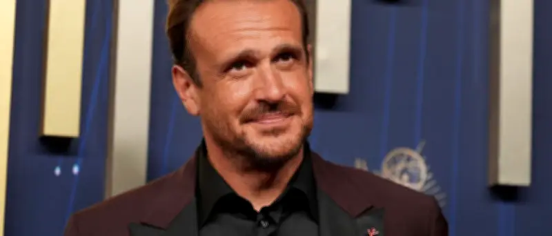 Jason Segel schwärmt von Verlobter und visioniert seltsames Kind