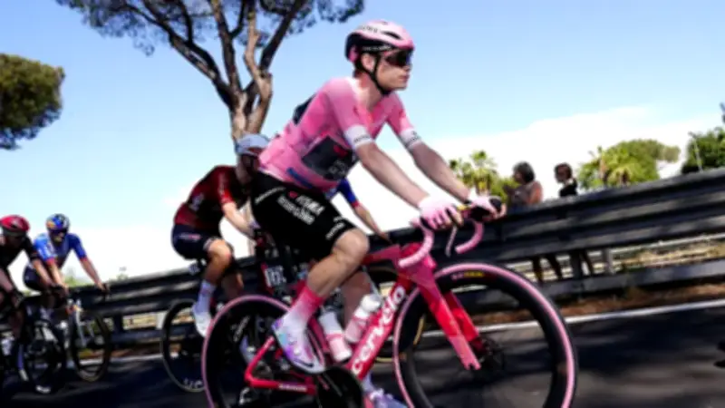 Jonas Vingegaard triumphiert beim Giro d'Italia und schreibt Radsport-Geschichte